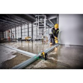 dewalt dce089d1g gb multi line green laser 10 8v pid47441 3